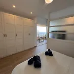 Del Mar Marbella, Luxury
