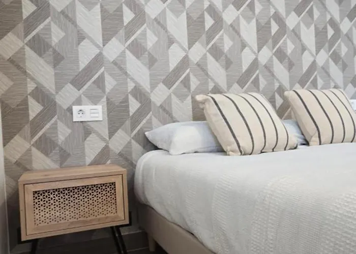 Del Mar Marbella, Luxury Apartamento *