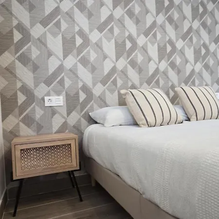 Del Mar Marbella, Luxury Apartmán *